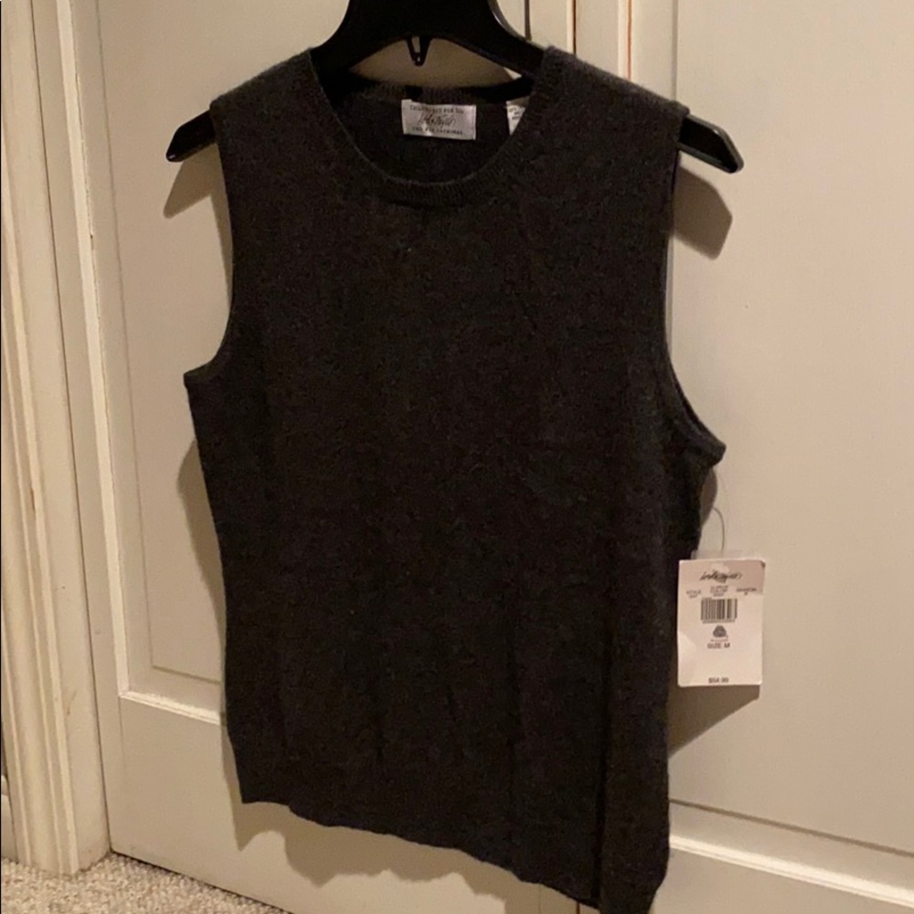 Cashmere vest